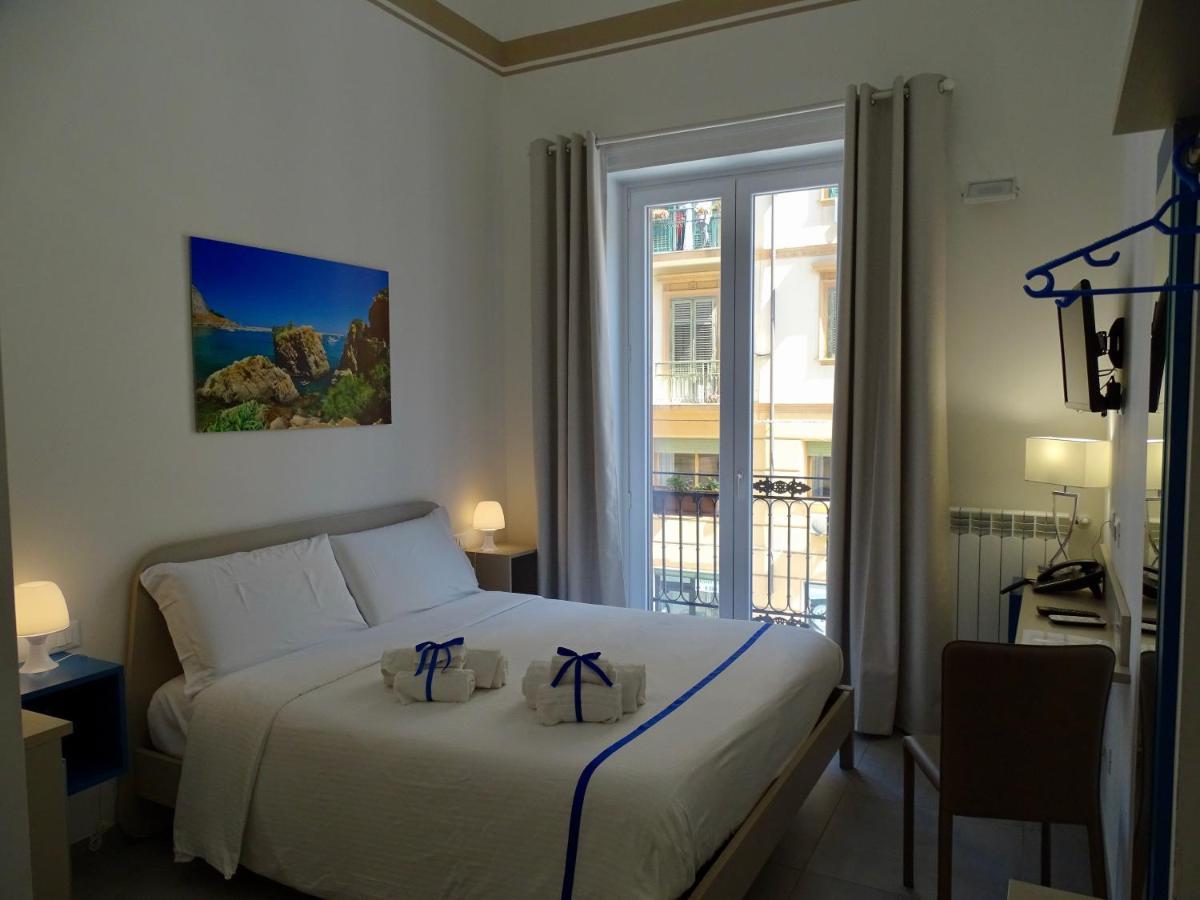 Le Quattro Stagioni - Rooms & Suites Palermo Zewnętrze zdjęcie