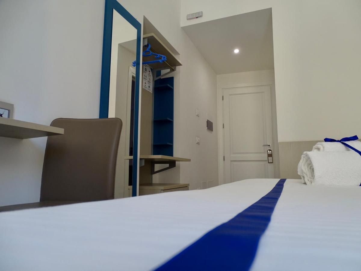 Le Quattro Stagioni - Rooms & Suites Palermo Zewnętrze zdjęcie