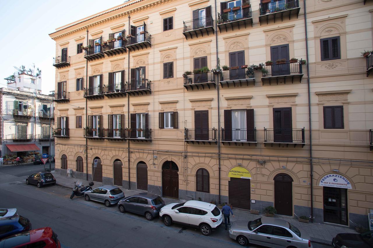 Le Quattro Stagioni - Rooms & Suites Palermo Zewnętrze zdjęcie